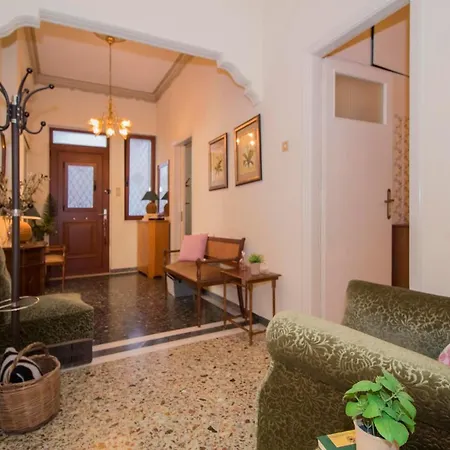 דירה Laconian Collection Lina's Main Floor *