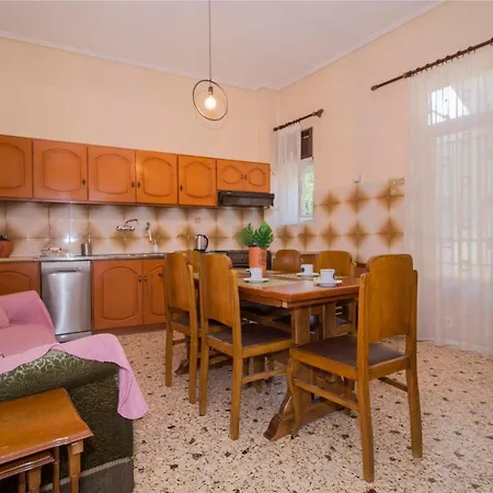 Διαμέρισμα Laconian Collection Lina's Main Floor
