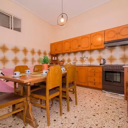 דירה Laconian Collection Lina's Main Floor *